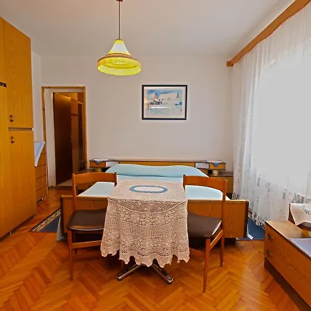 Milan 1370 Vendégház Rovinj