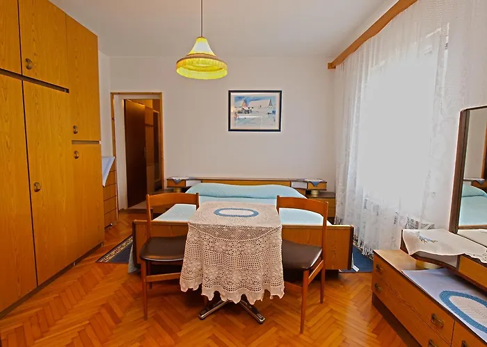 Milan 1370 Gostinjska kuća Rovinj