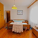 Milan 1370 Gostinjska kuća 3*