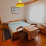 Gostinjska kuća Milan 1370 3*