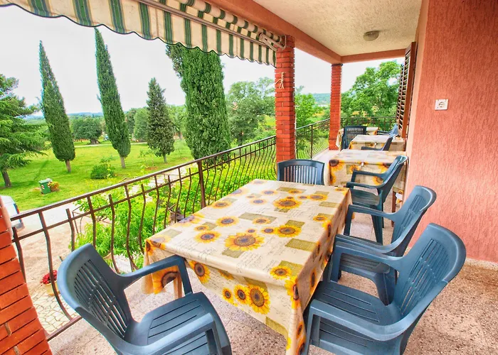 Milan 1370 Πανσιόν