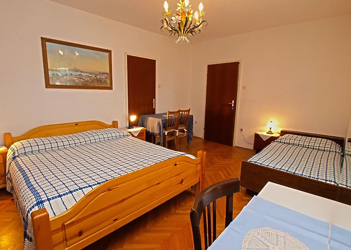 Πανσιόν Milan 1370 3*